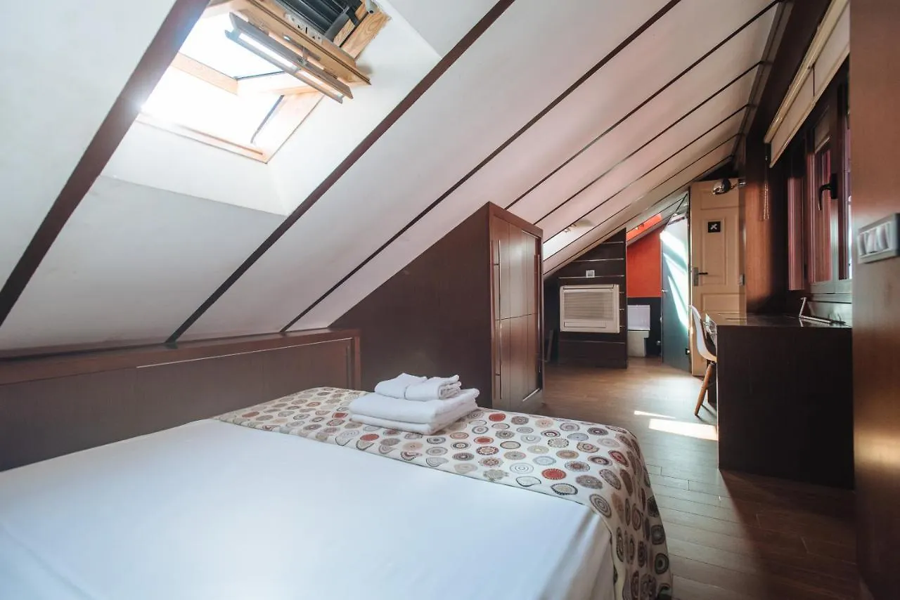Tatil Evi Divi Apartments Villa Reyes 2 Sevilla